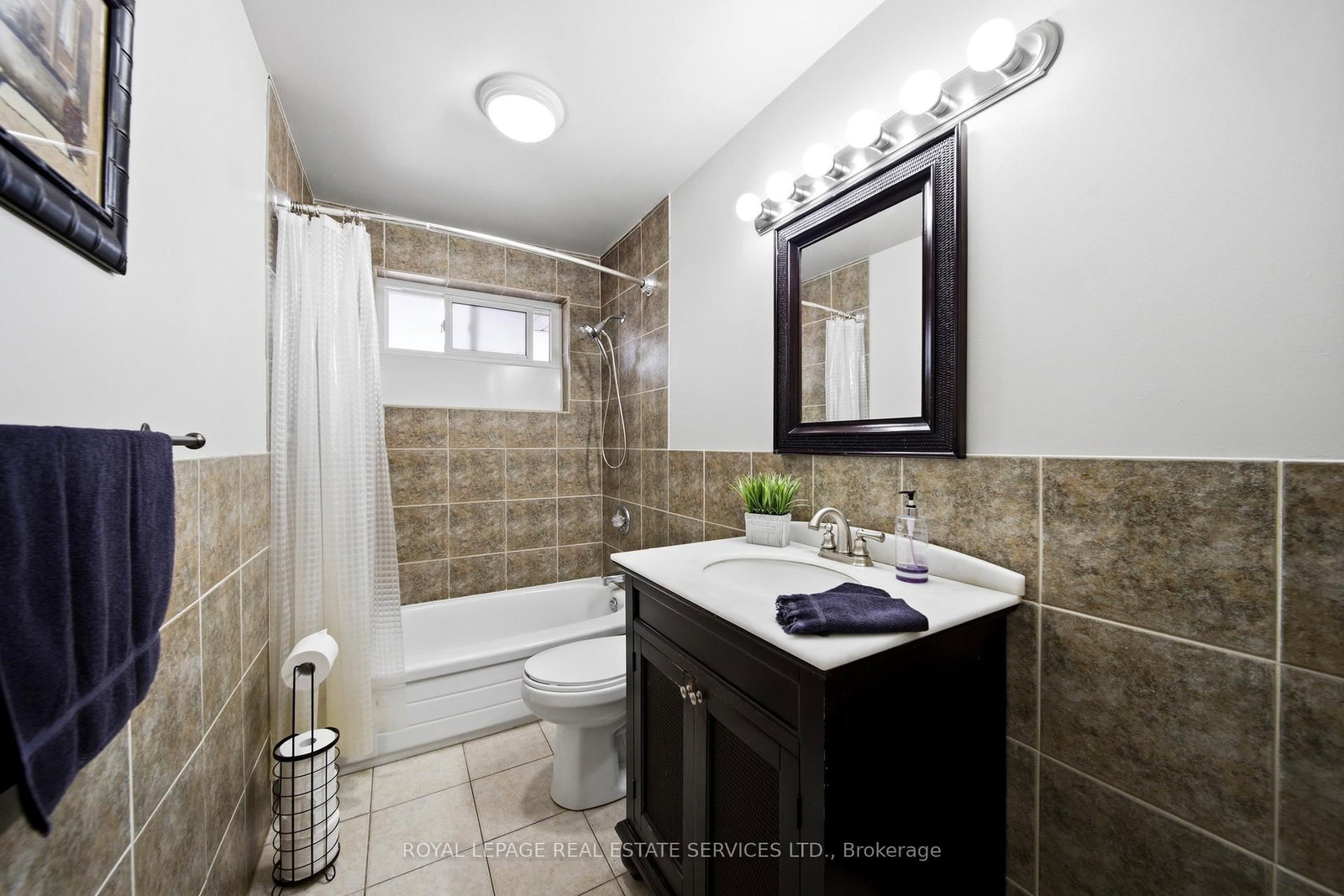 127 Redgrave Drive • Toronto, ON photo 22