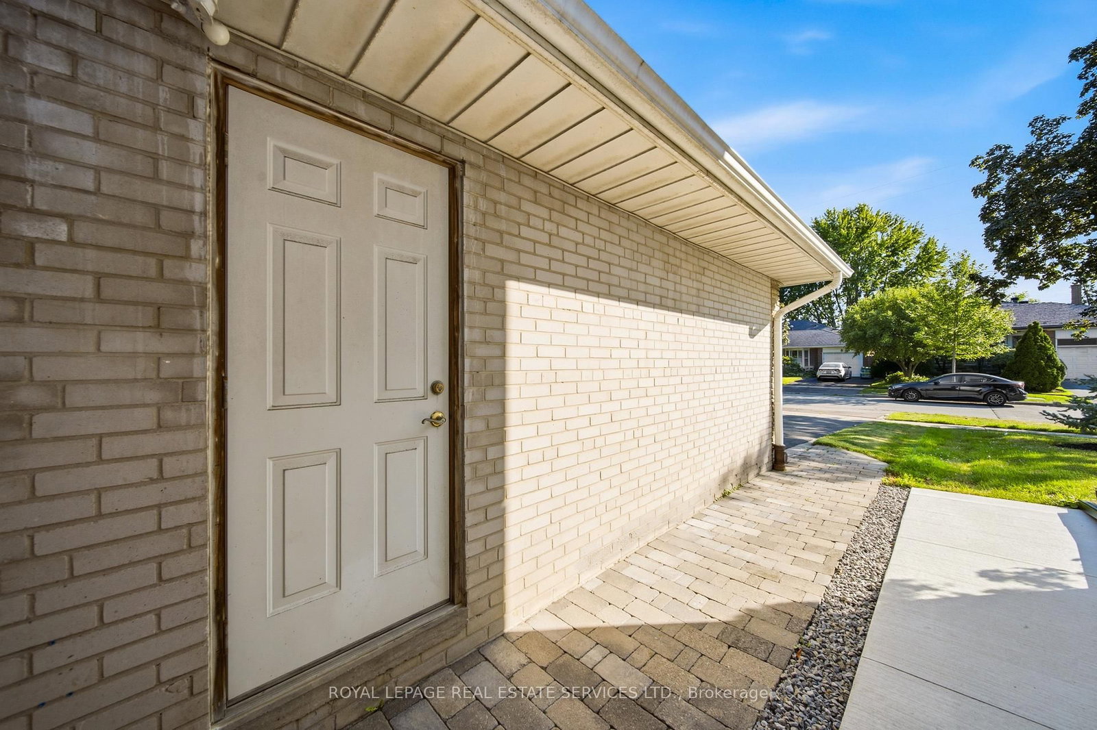 127 Redgrave Drive • Toronto, ON photo 46