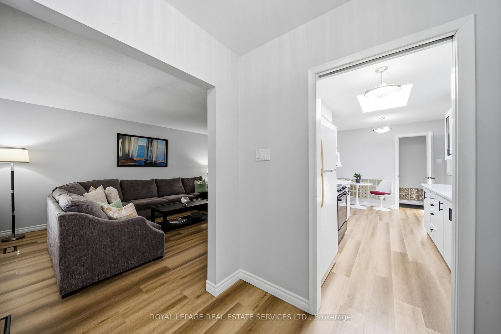 127 Redgrave Drive • Toronto, ON photo 6