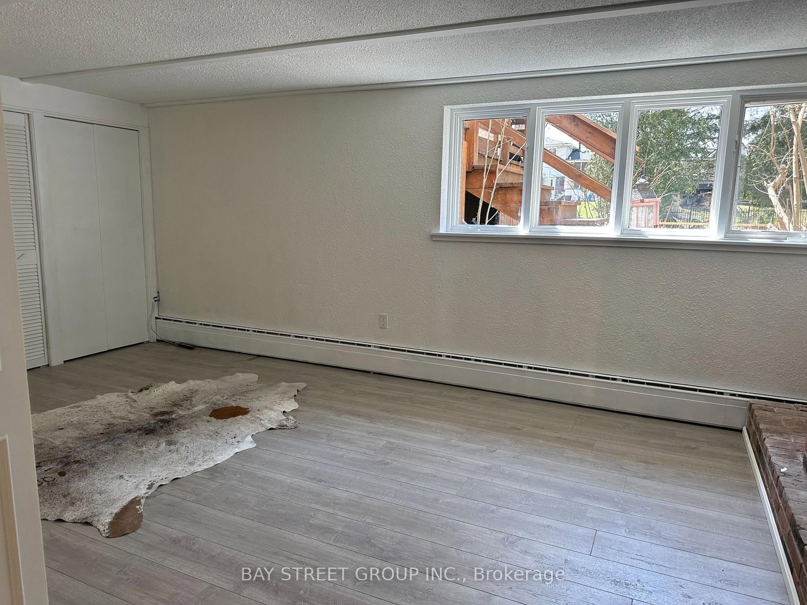 460 Chartwell Road - Photo 5