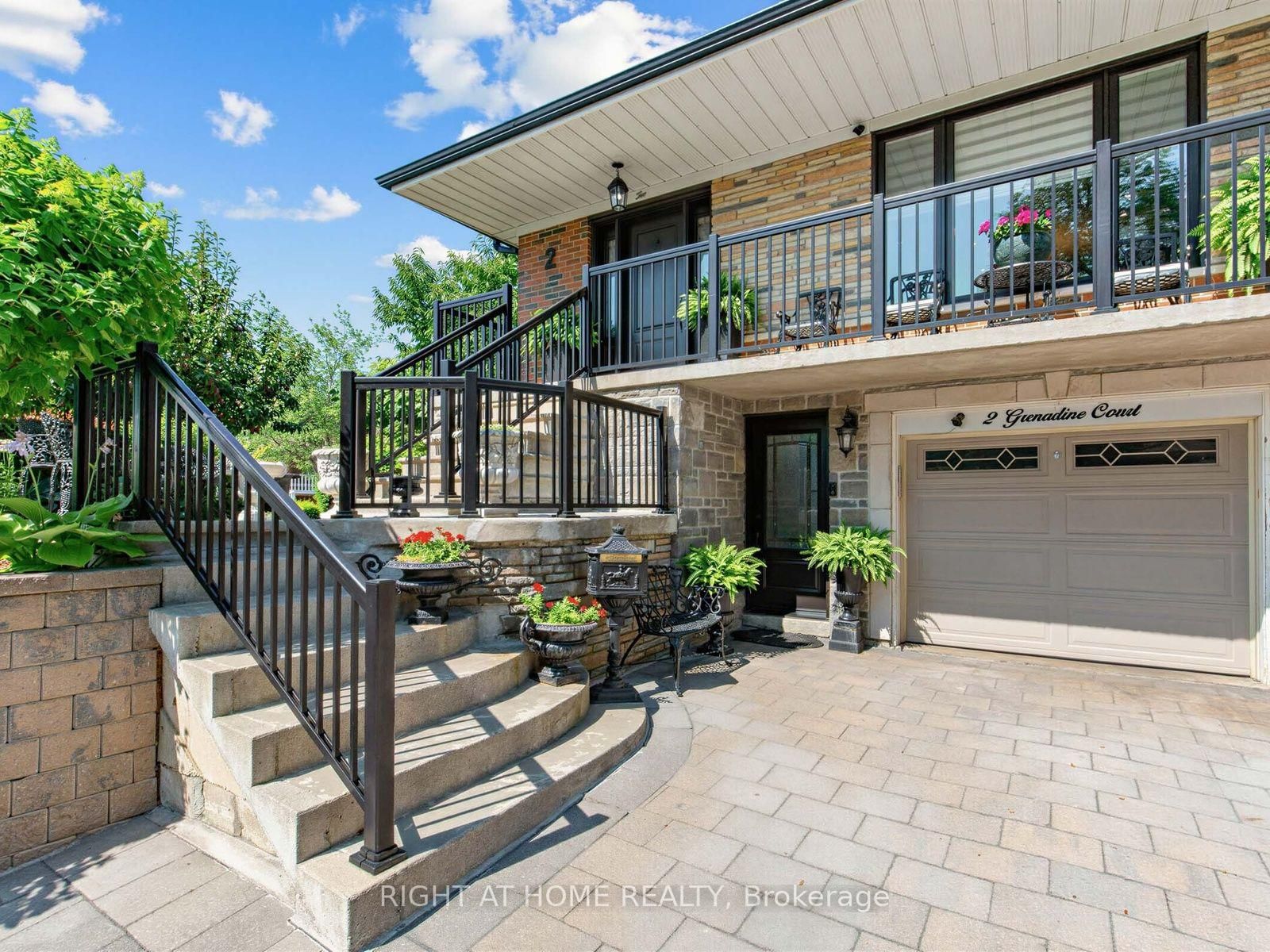 Property at 2 Grenadine