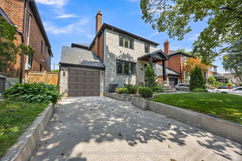 52 Glenaden Avenue E