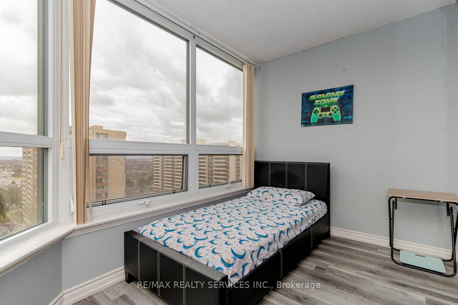 8 Lisa Brampton,ON L6T 4S6 — Photo 10