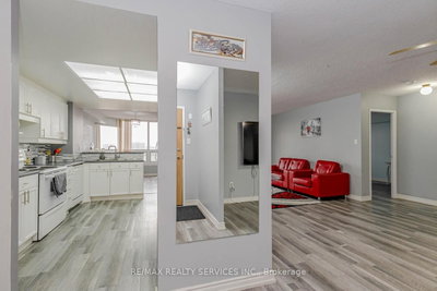 8 Lisa Brampton,ON L6T 4S6 — Photo 29