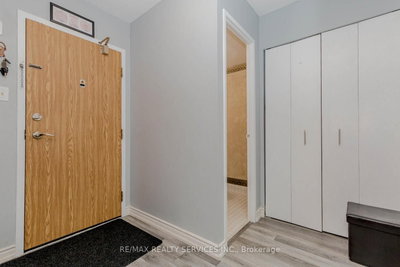 8 Lisa Brampton,ON L6T 4S6 — Photo 30