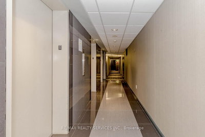 8 Lisa Brampton,ON L6T 4S6 — Photo 33