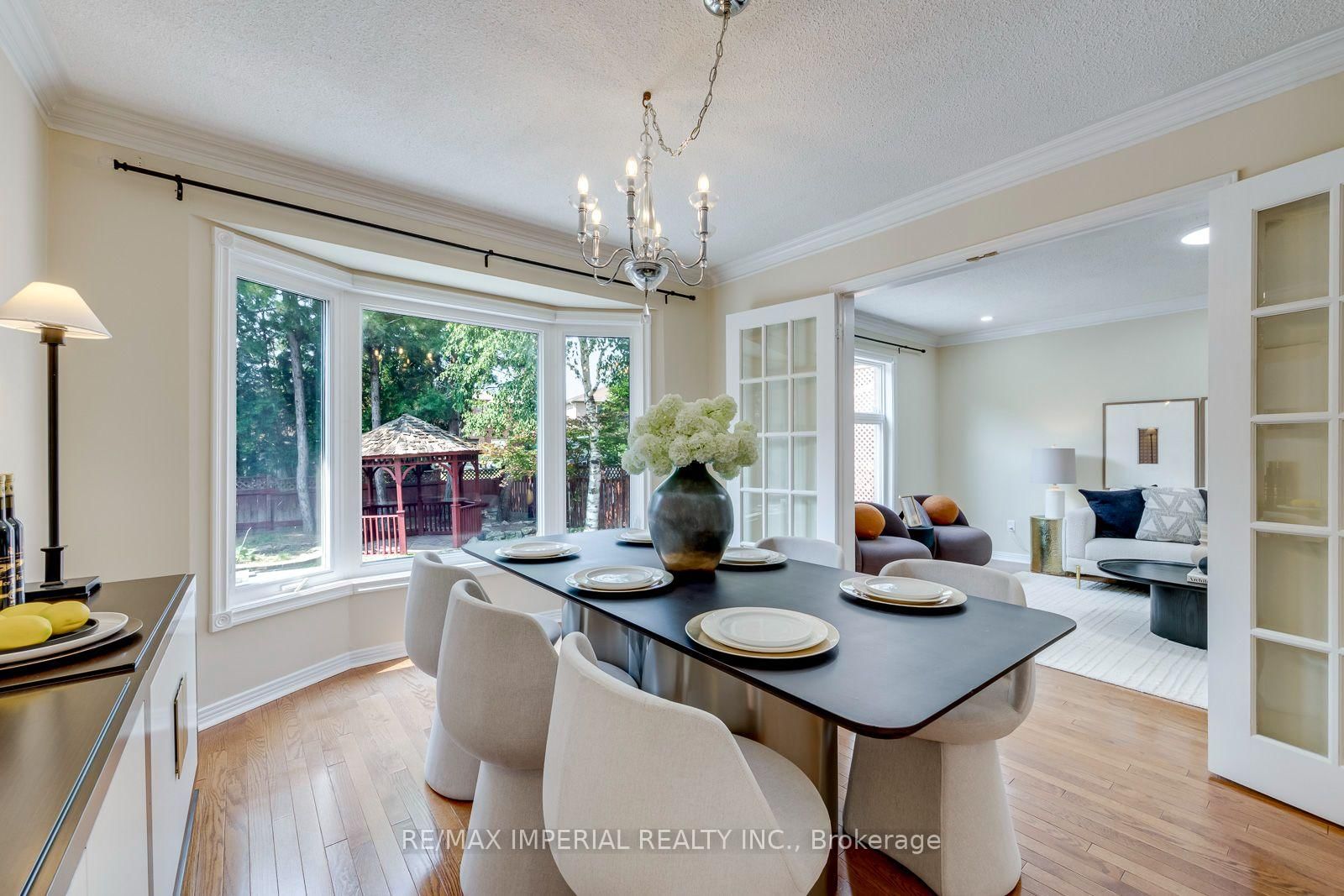 4303 Mayflower Drive • Mississauga, ON photo 12