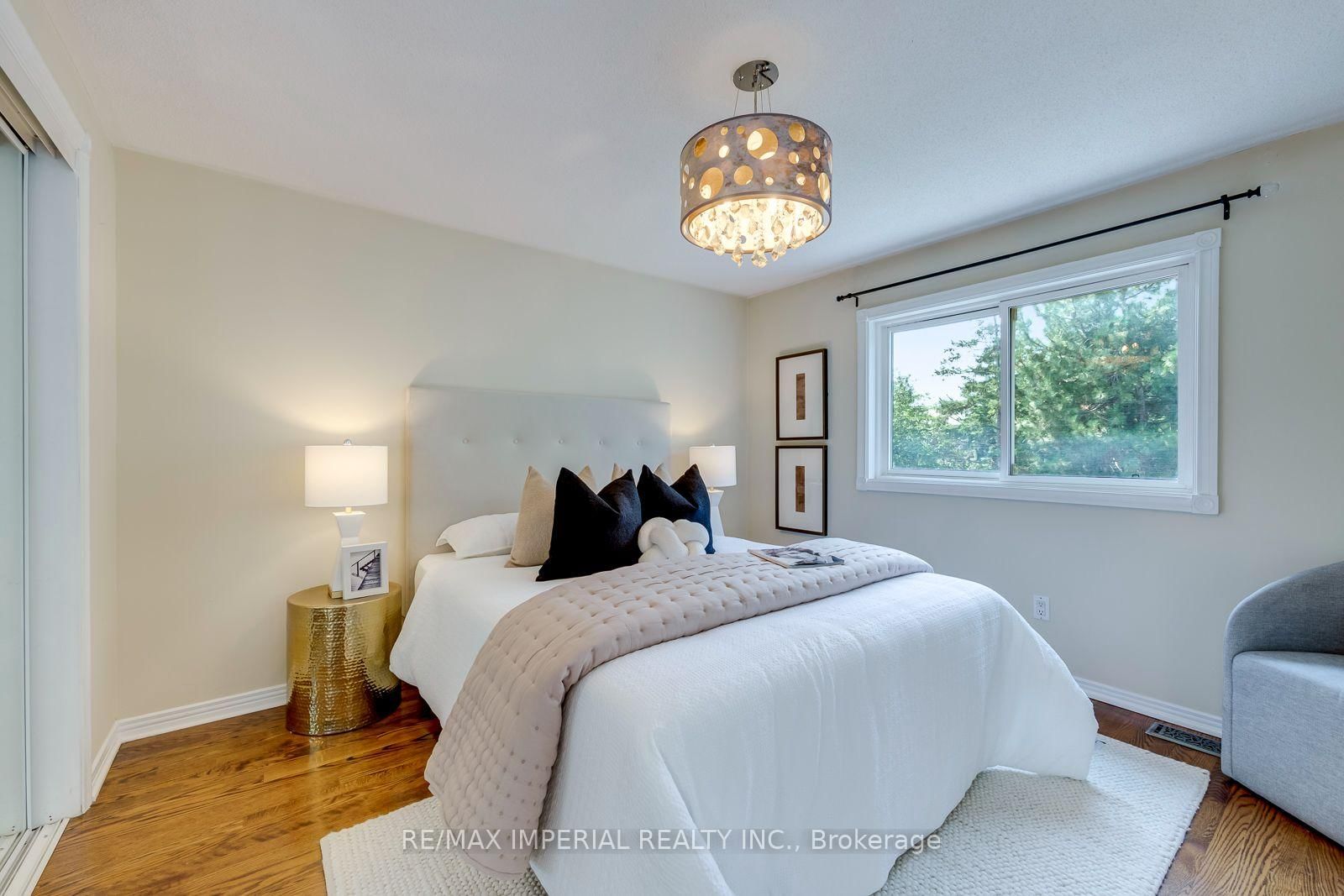 4303 Mayflower Drive • Mississauga, ON photo 36