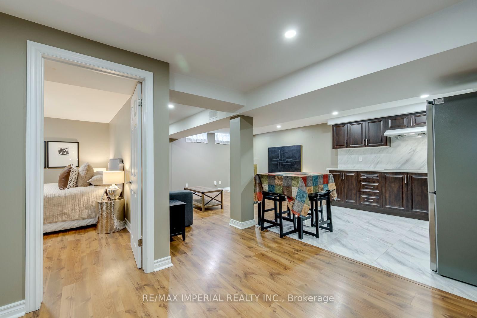 4303 Mayflower Drive • Mississauga, ON photo 39