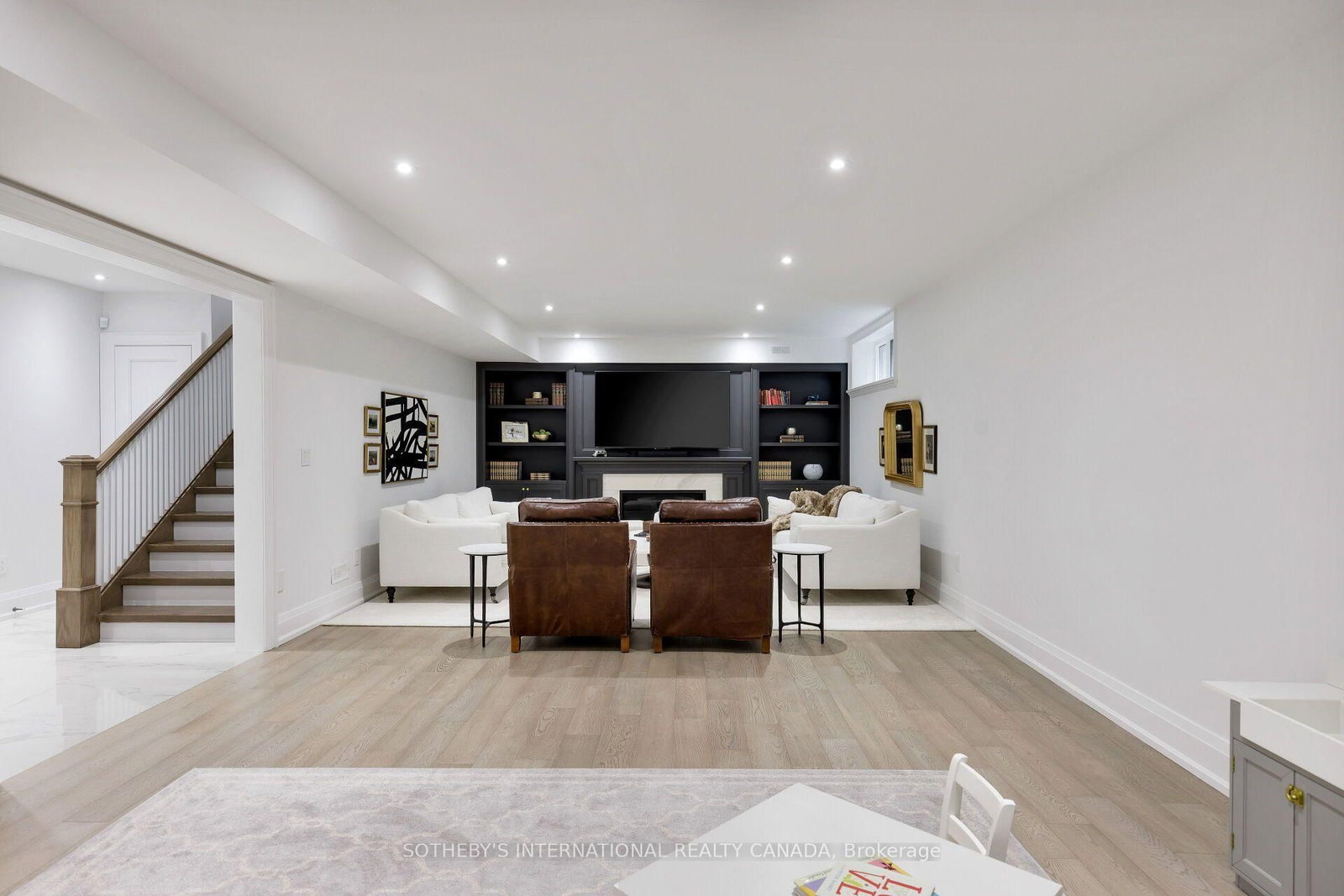 2B Fairway Road • Toronto, ON photo 36