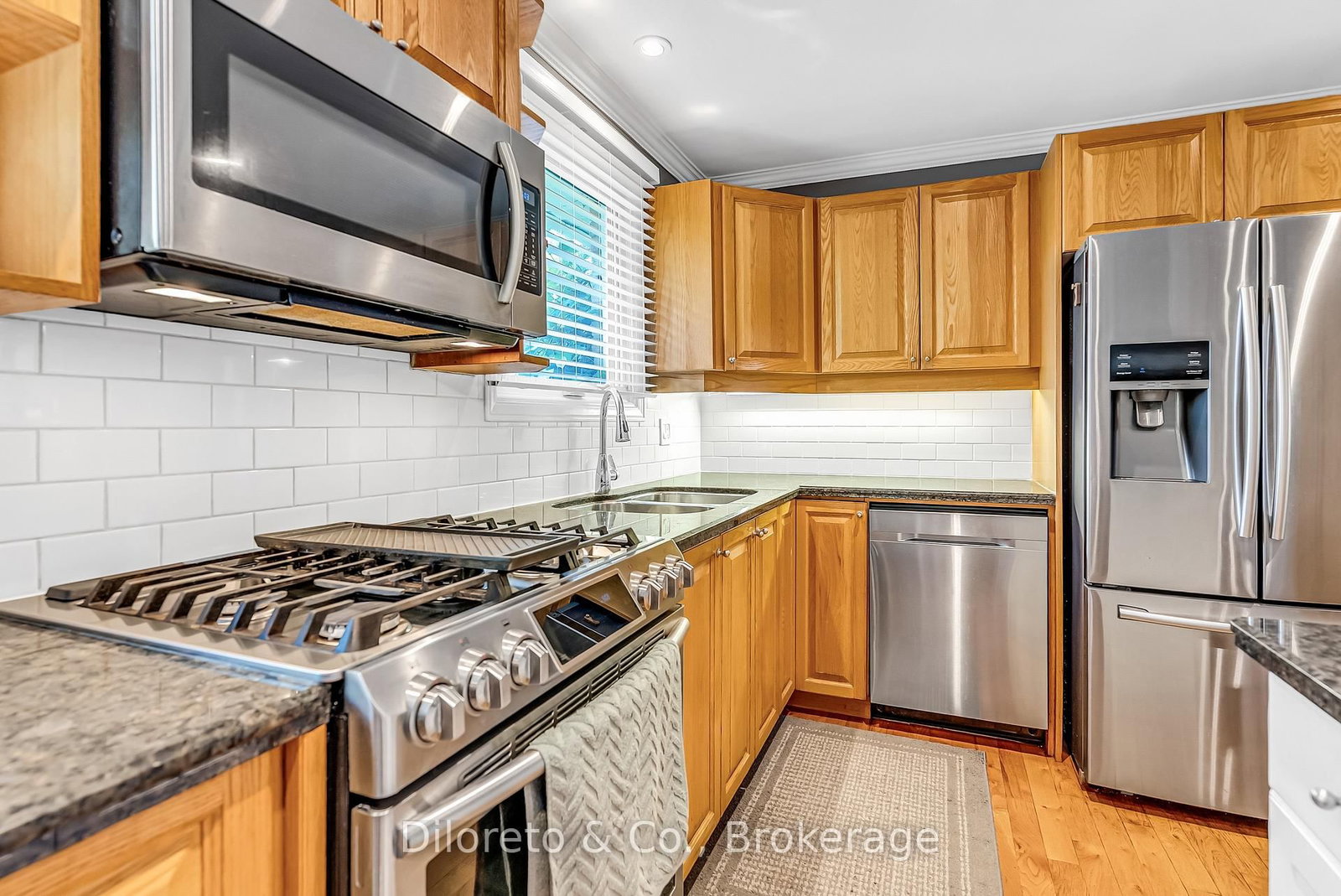 1216 Tyandaga Park Drive • Burlington, ON photo 13