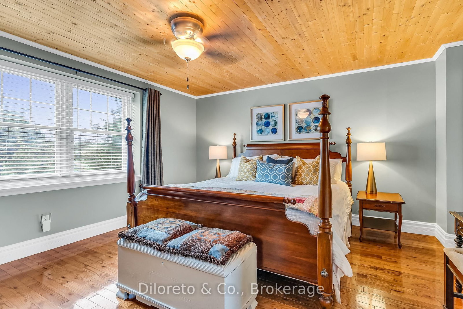 1216 Tyandaga Park Drive • Burlington, ON photo 30
