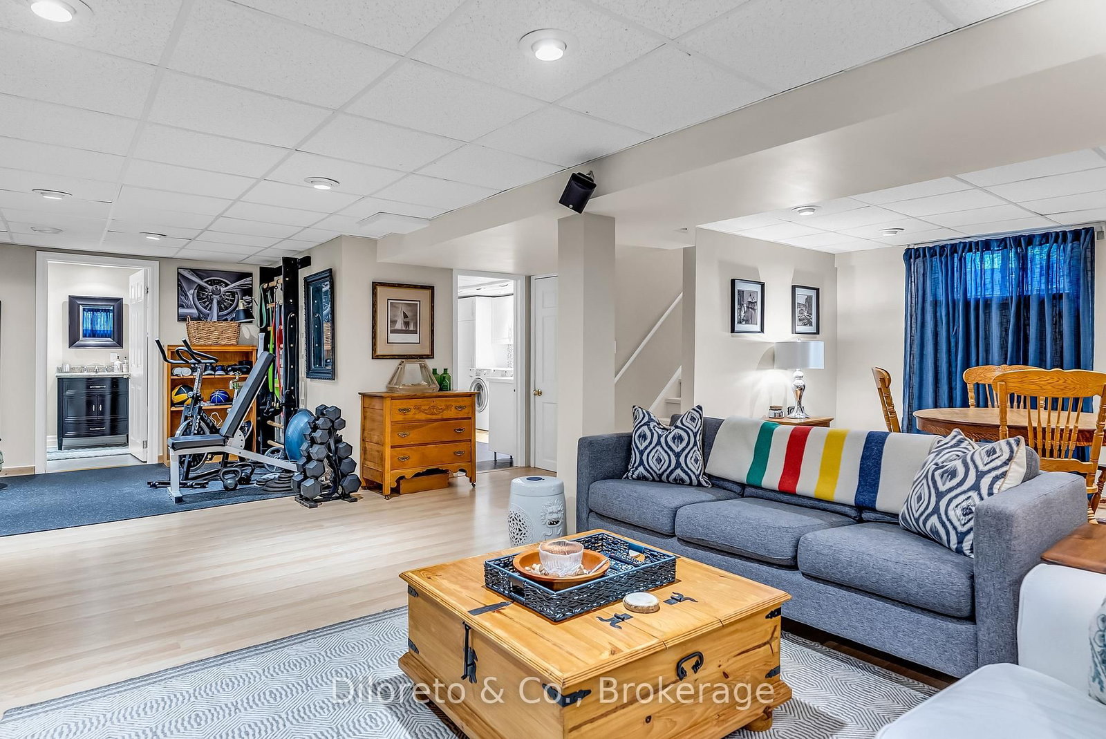 1216 Tyandaga Park Drive • Burlington, ON photo 37