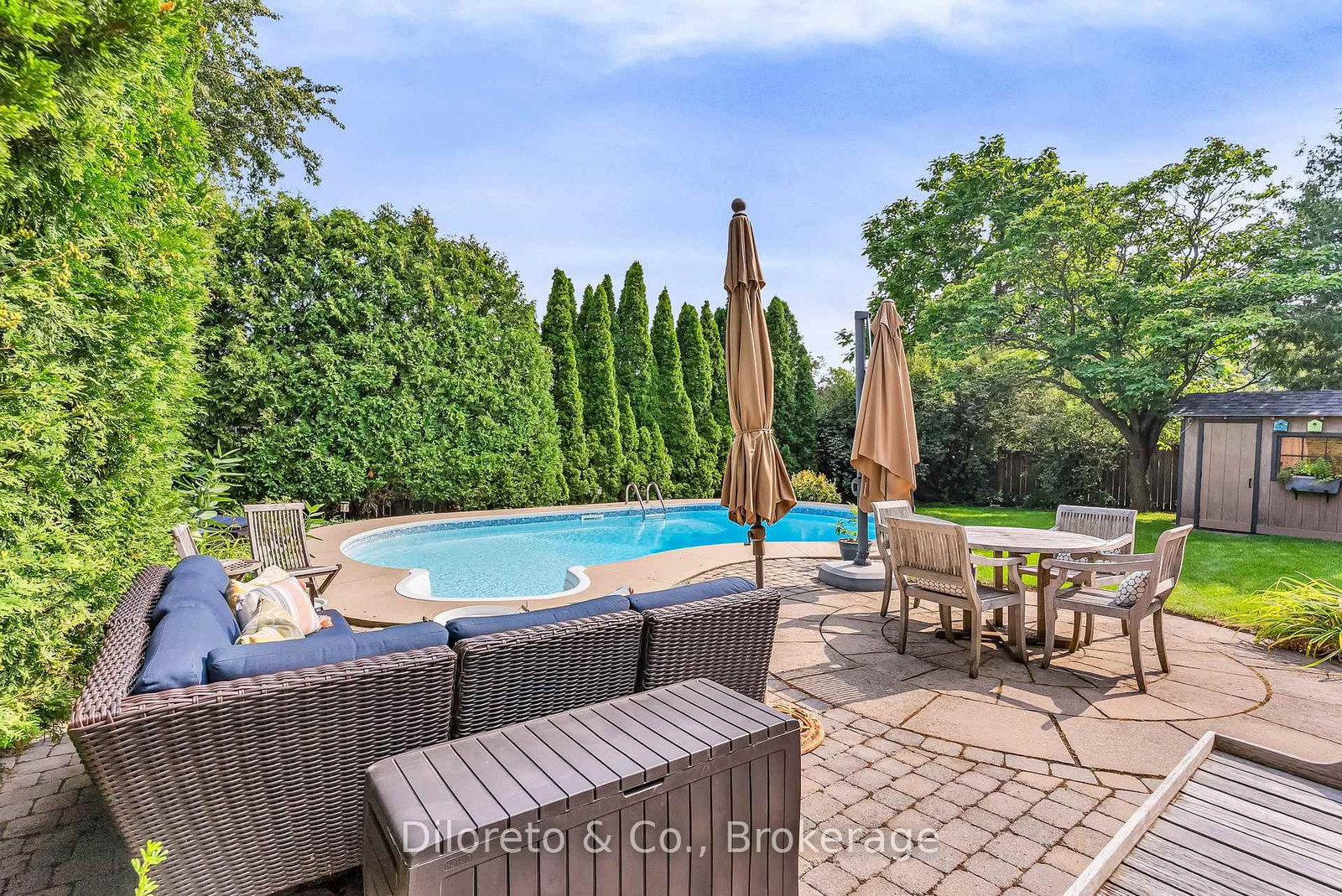 1216 Tyandaga Park Drive • Burlington, ON photo 46