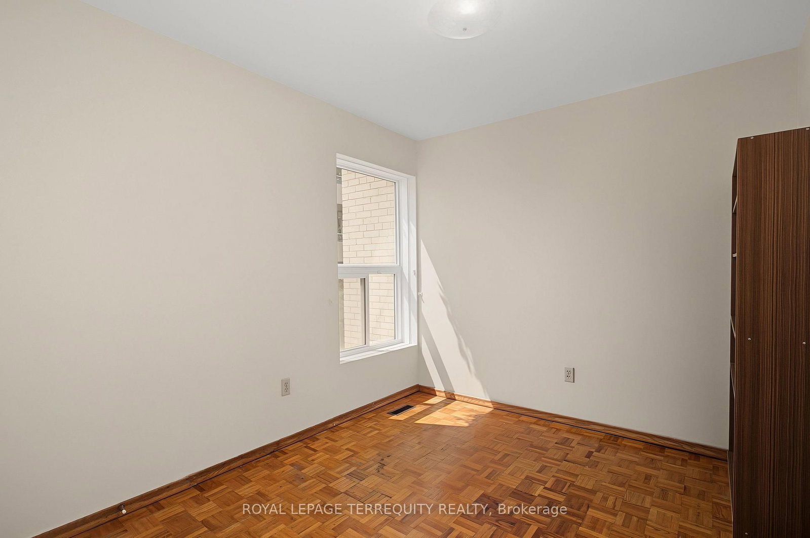11 Four Winds Drive • #18 • Toronto, ON photo 17