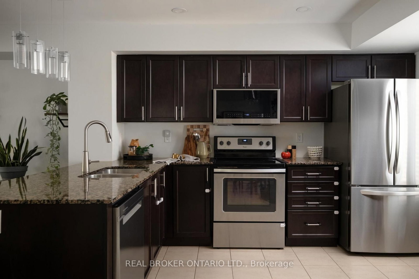 2280 Baronwood Drive • #81 • Oakville, ON photo 8