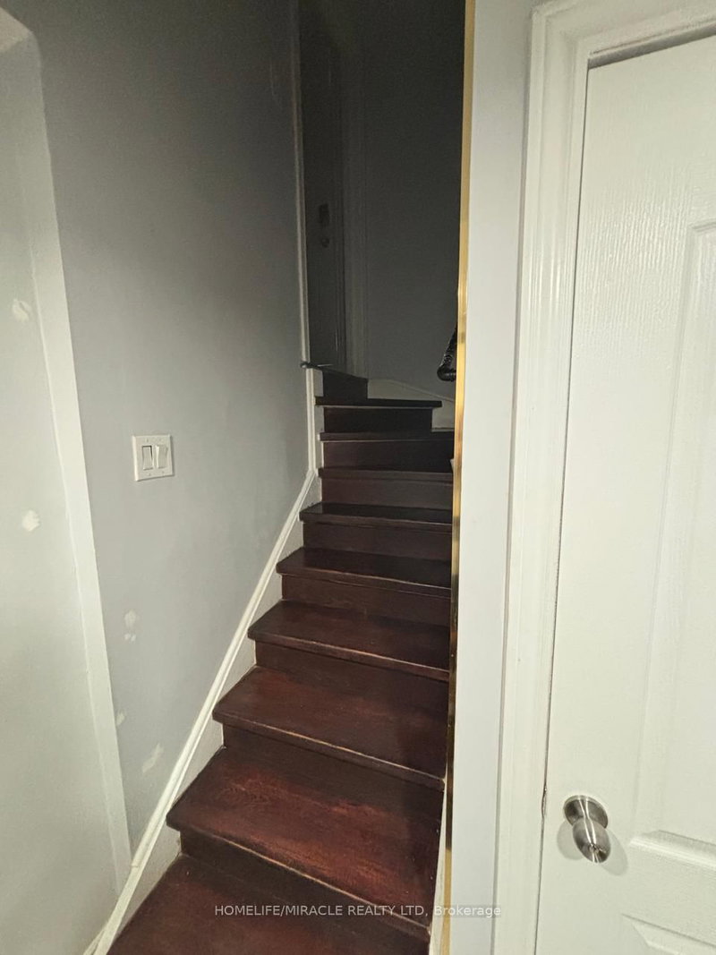 16 Truro Circle