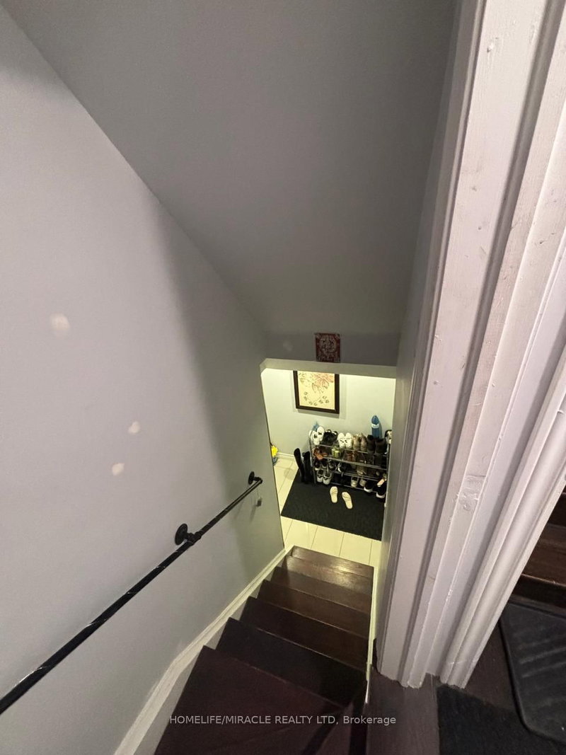 16 Truro Circle