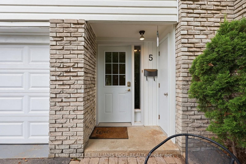 5 - 1270 Gainsborough Drive