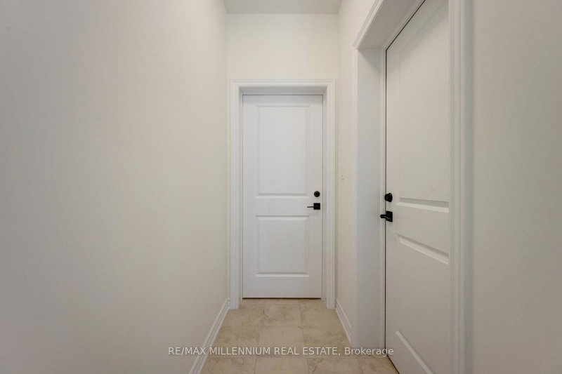 Upper - 36 Thornbird Crescent