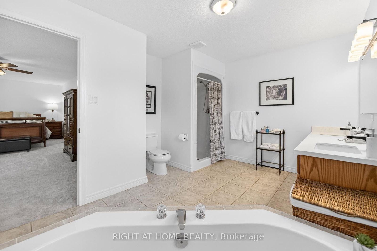 72 Beardmore Crescent • Halton Hills, ON photo 18