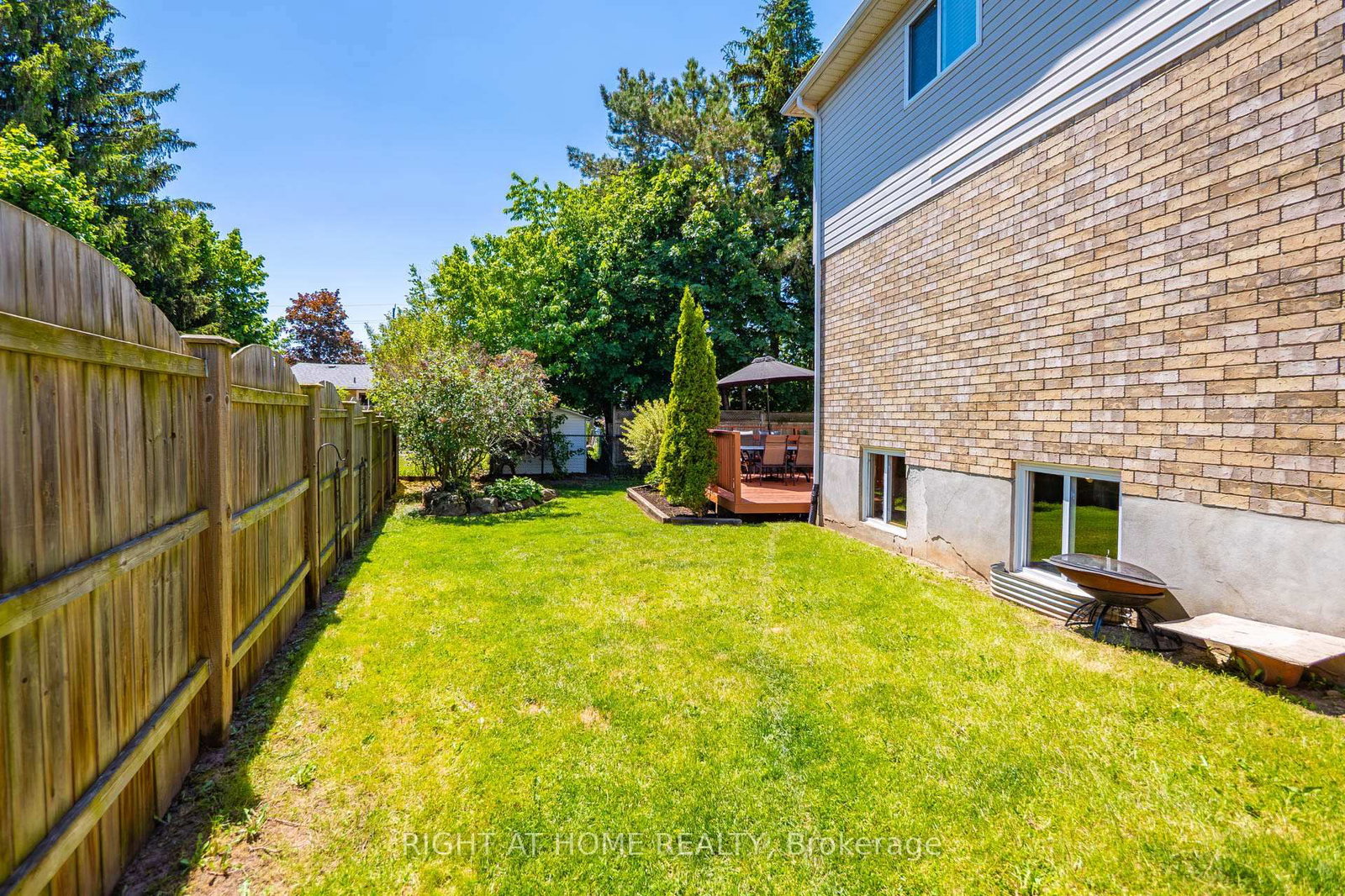 72 Beardmore Crescent • Halton Hills, ON photo 36