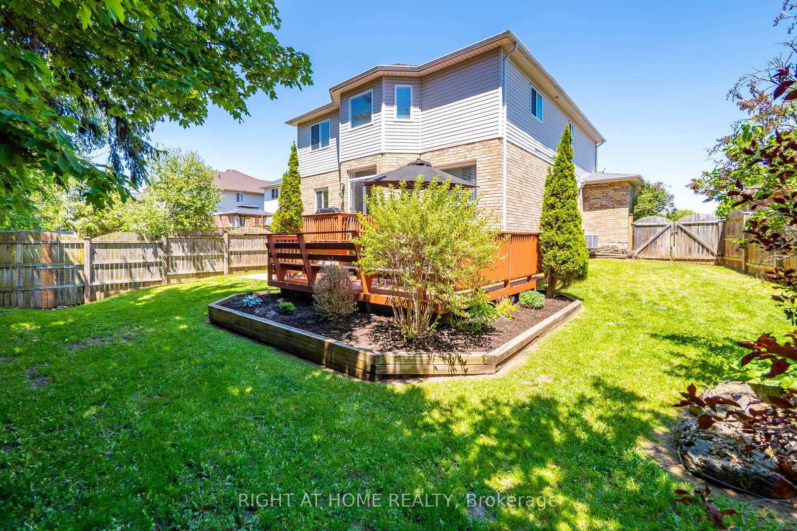 72 Beardmore Crescent • Halton Hills, ON photo 37