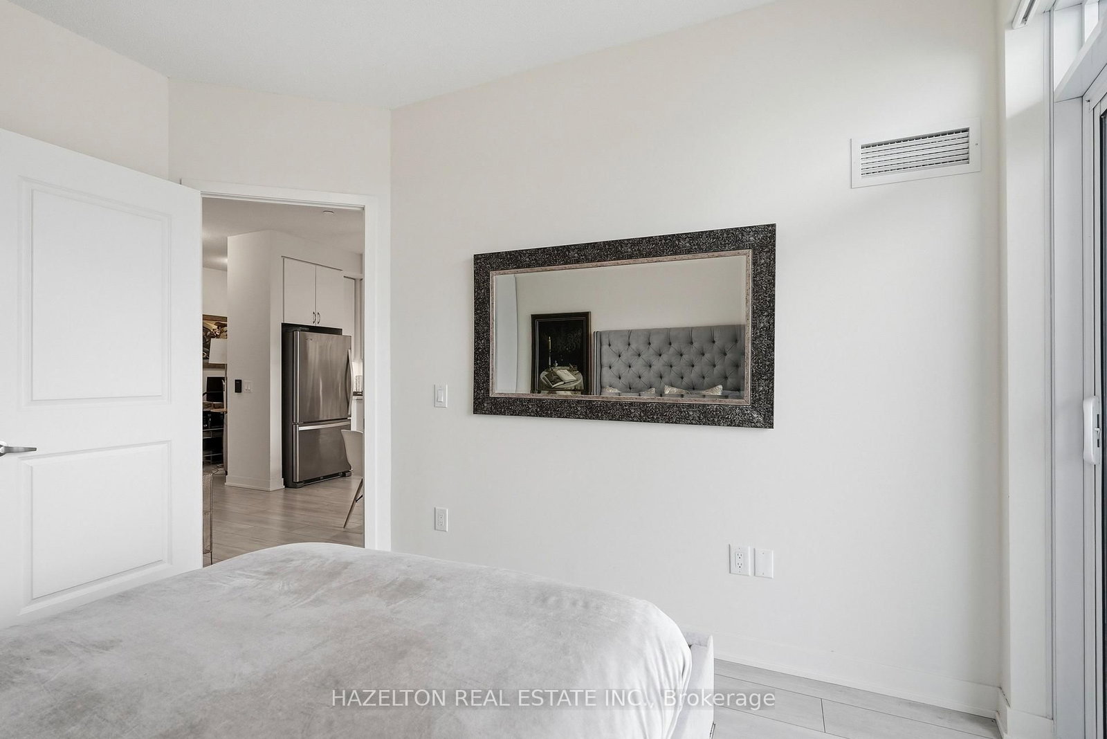38 Annie Craig Drive • #4201 • Toronto, ON photo 17