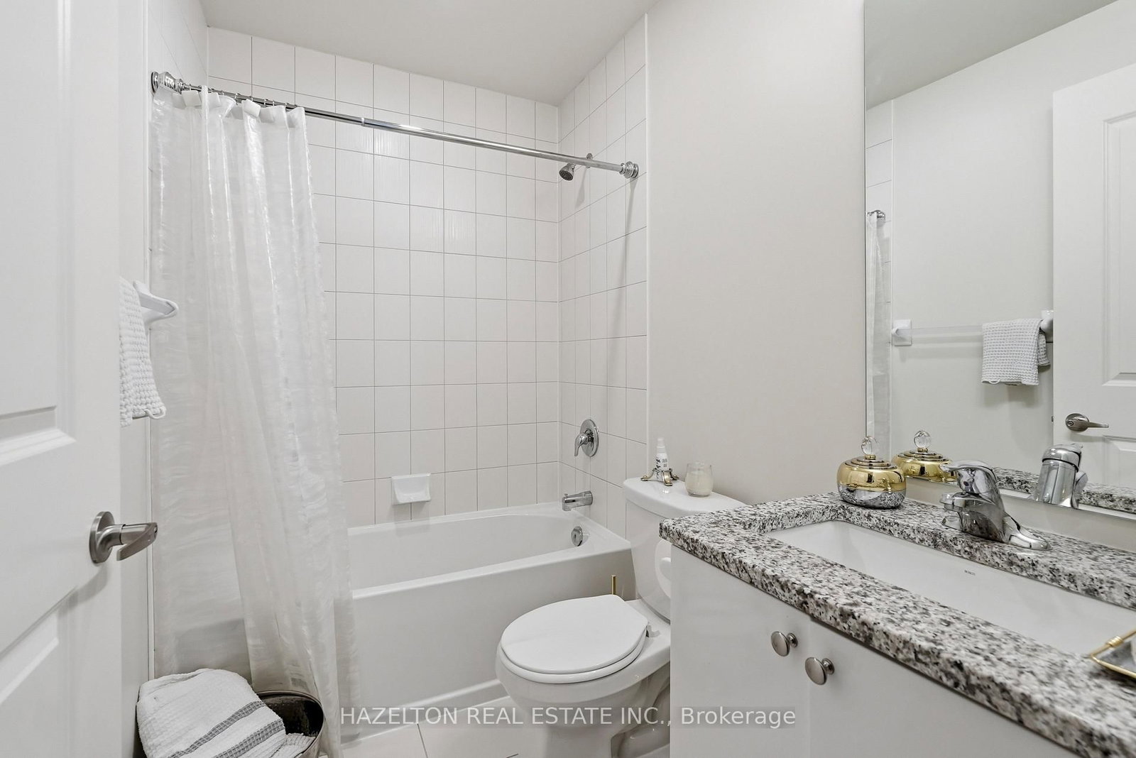 38 Annie Craig Drive • #4201 • Toronto, ON photo 18