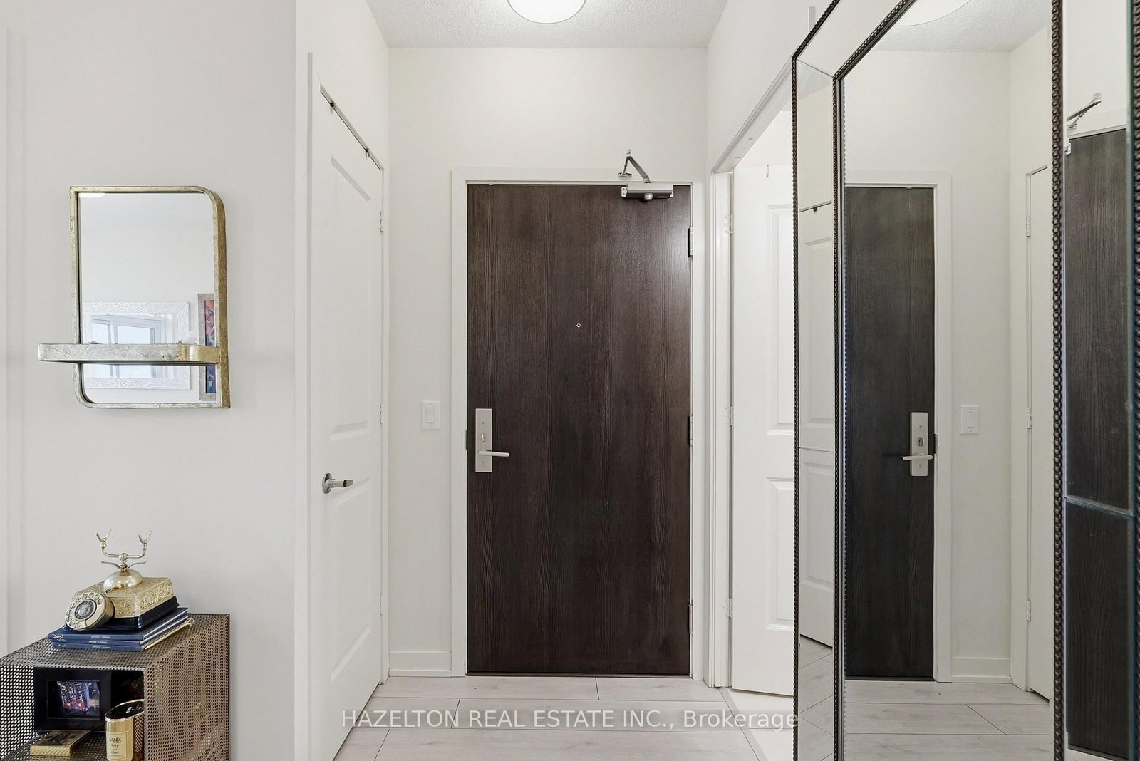 38 Annie Craig Drive • #4201 • Toronto, ON photo 4
