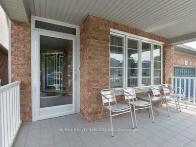 106 Pennyroyal Brampton,ON L6S 6J6 — Photo 2