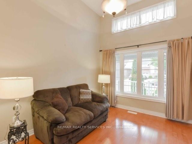 106 Pennyroyal Brampton,ON L6S 6J6 — Photo 4
