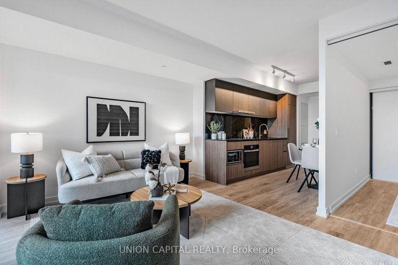 635 - 1100 Sheppard Avenue W