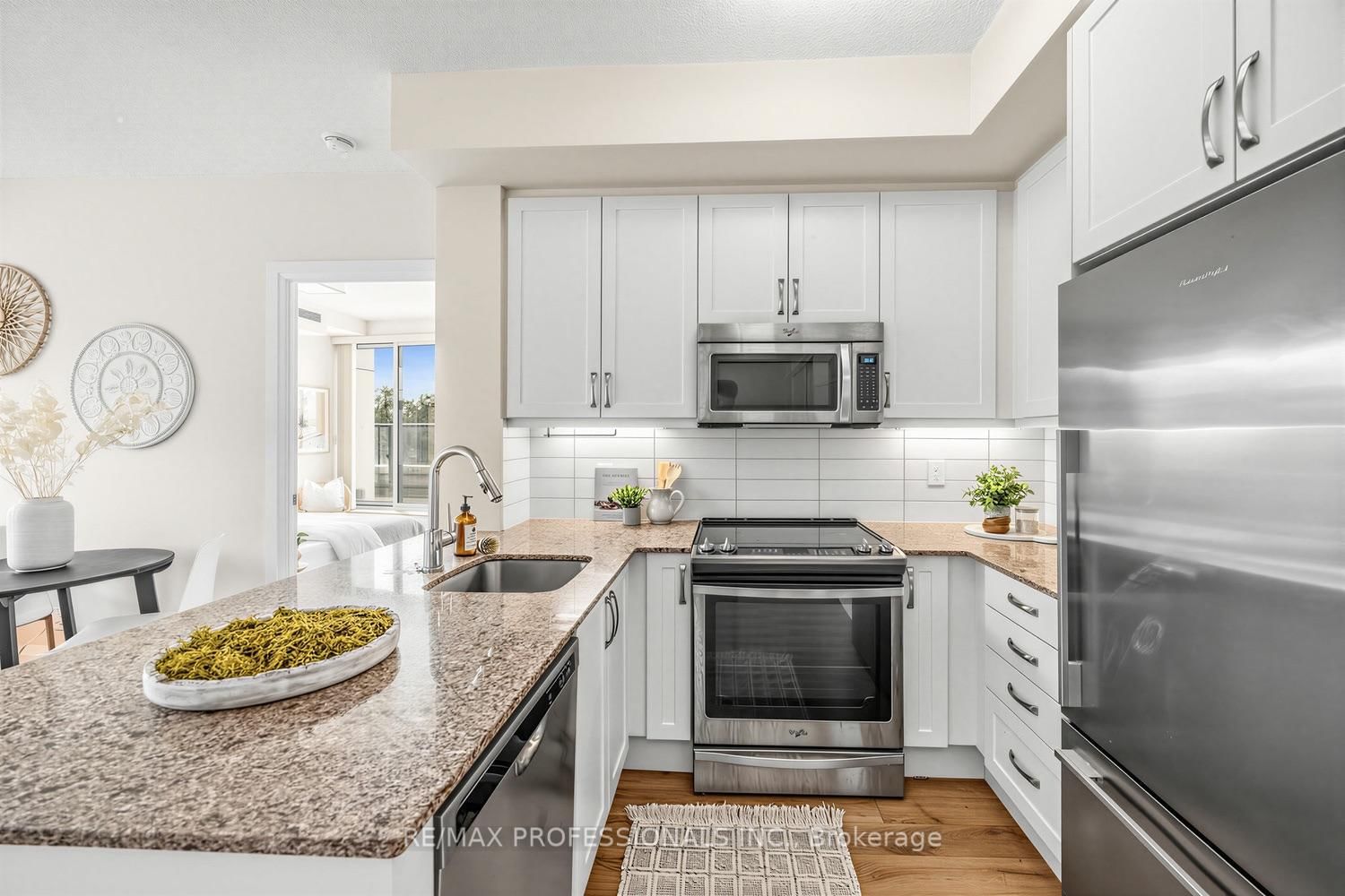 2 Old Mill Drive • #417 • Toronto, ON photo 11