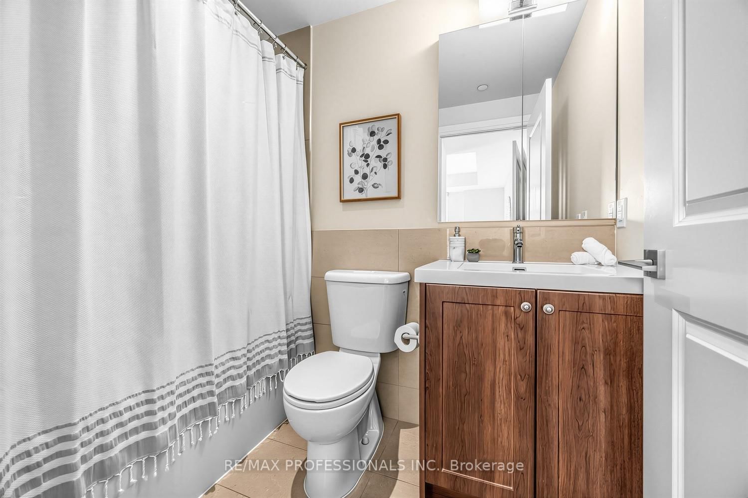 2 Old Mill Drive • #417 • Toronto, ON photo 15