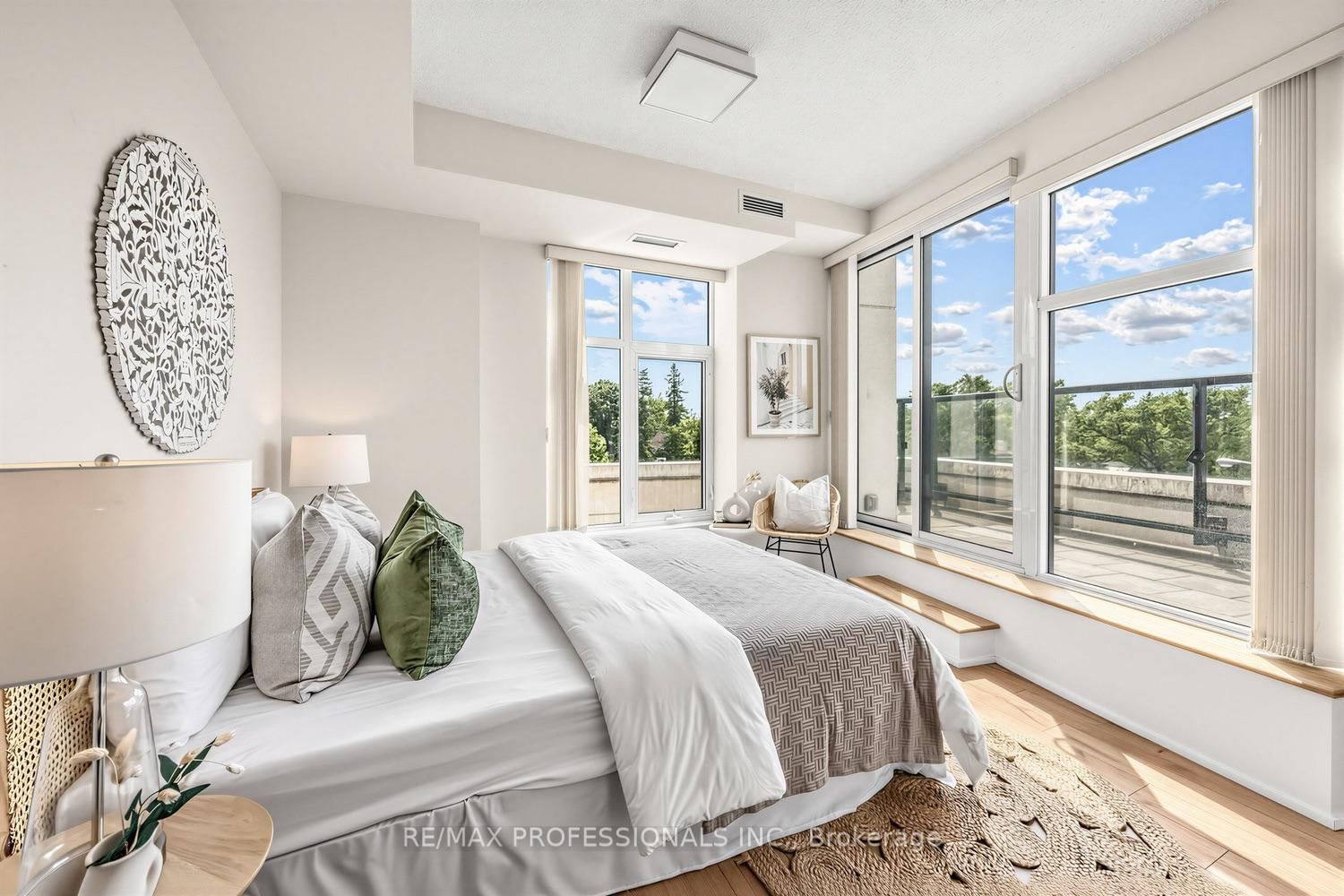 2 Old Mill Drive • #417 • Toronto, ON photo 17