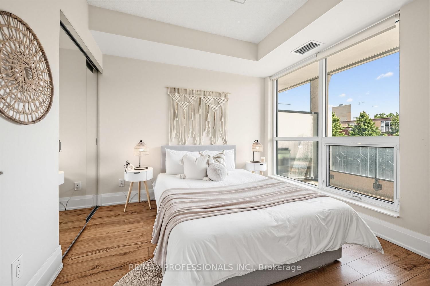 2 Old Mill Drive • #417 • Toronto, ON photo 21