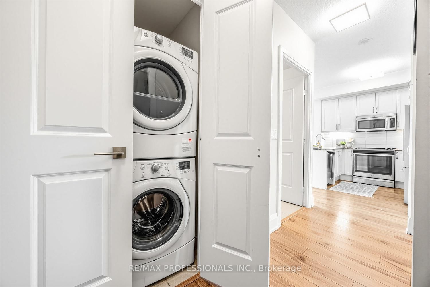 2 Old Mill Drive • #417 • Toronto, ON photo 24