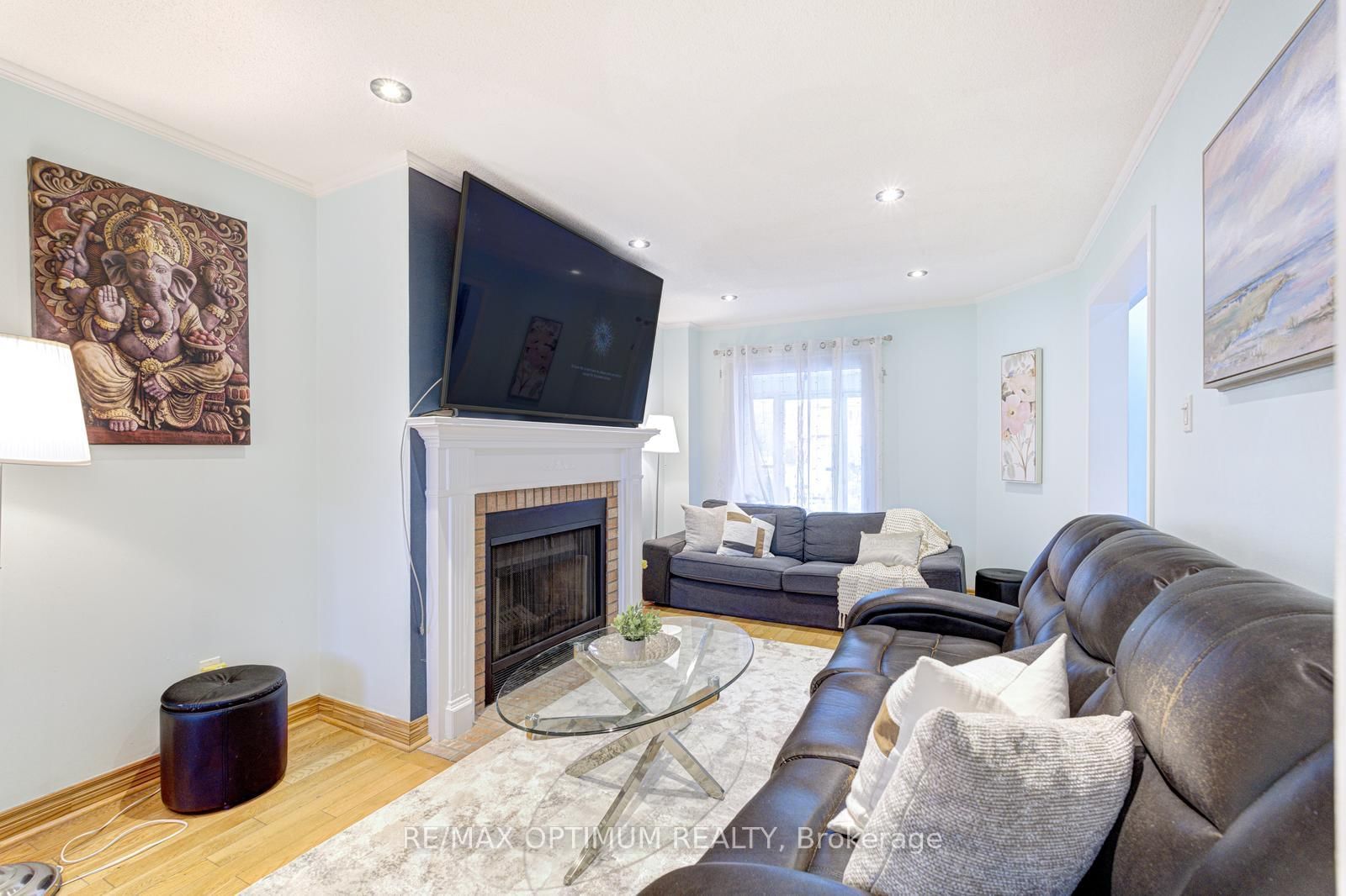 28 Stalbridge Avenue • Brampton, ON photo 11