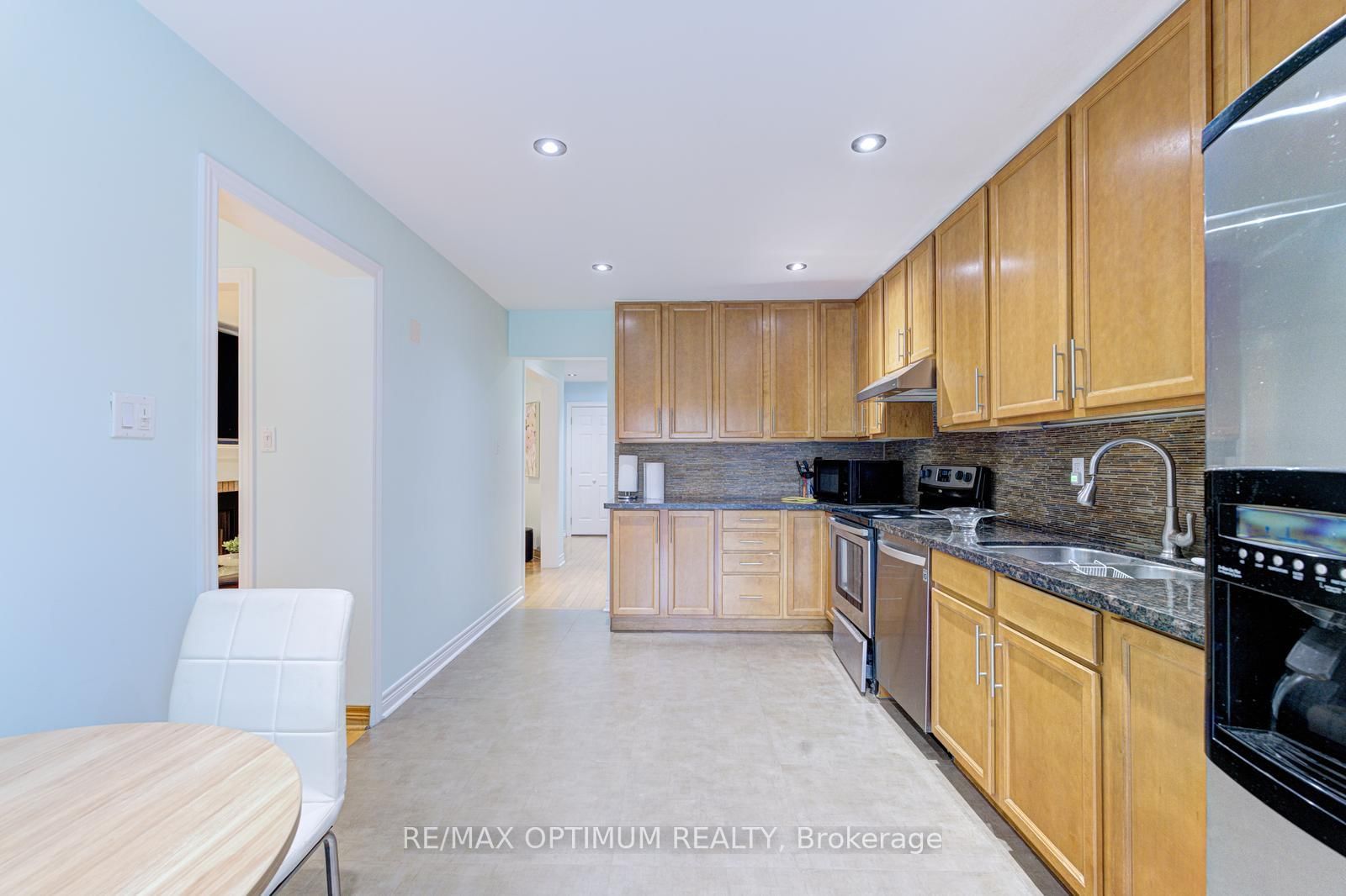 28 Stalbridge Avenue • Brampton, ON photo 18