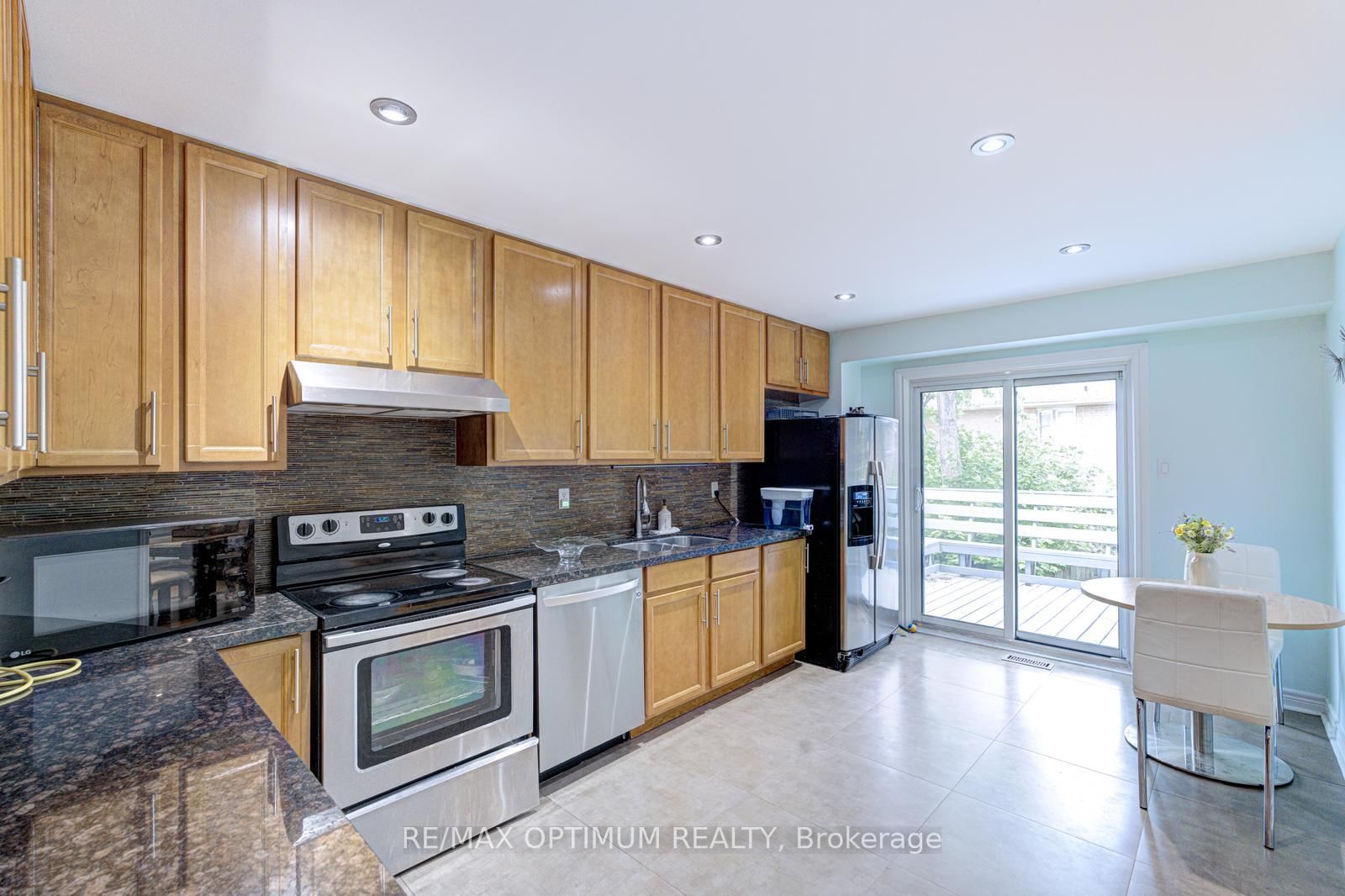 28 Stalbridge Avenue • Brampton, ON photo 21