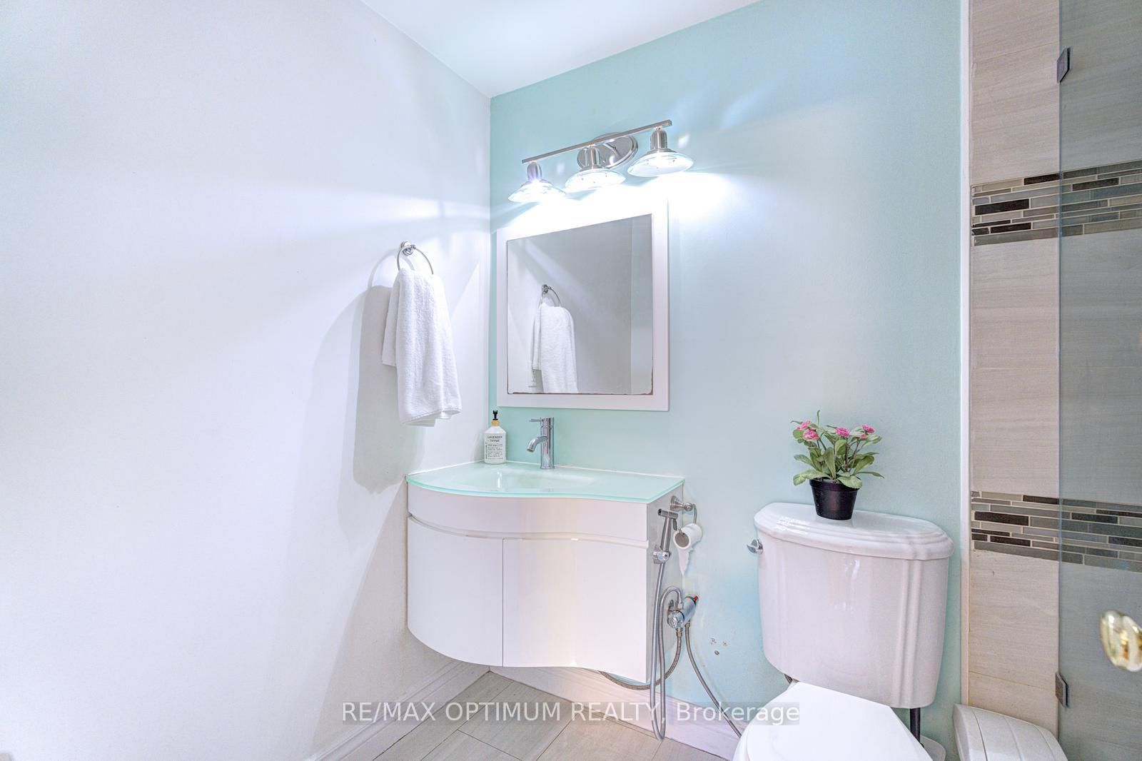 28 Stalbridge Avenue • Brampton, ON photo 31
