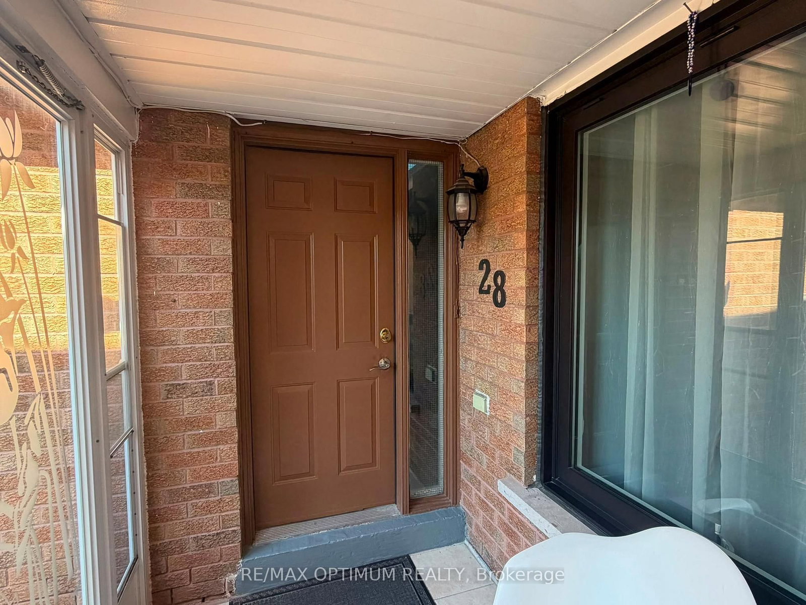 28 Stalbridge Avenue • Brampton, ON photo 5