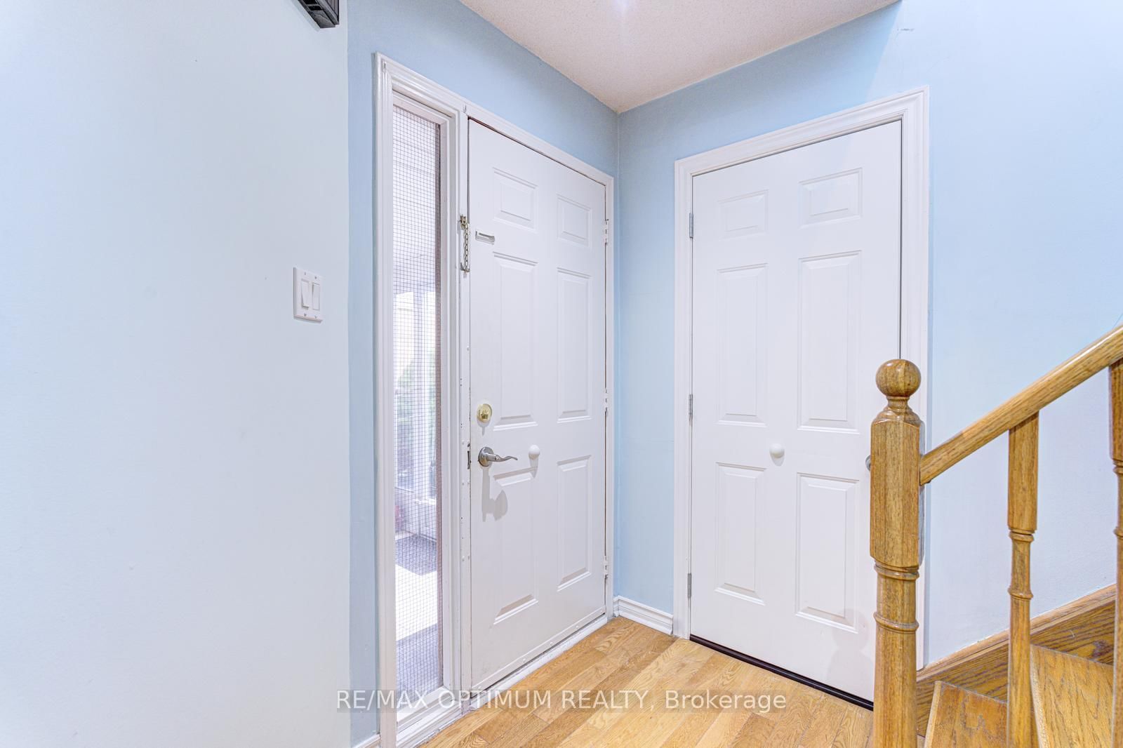 28 Stalbridge Avenue • Brampton, ON photo 6