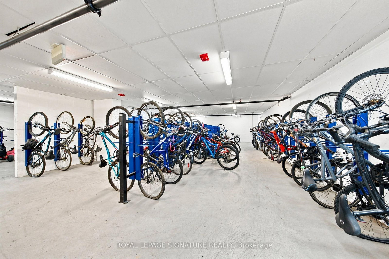 80 Esther Lorrie Drive • #417 • Toronto, ON photo 41