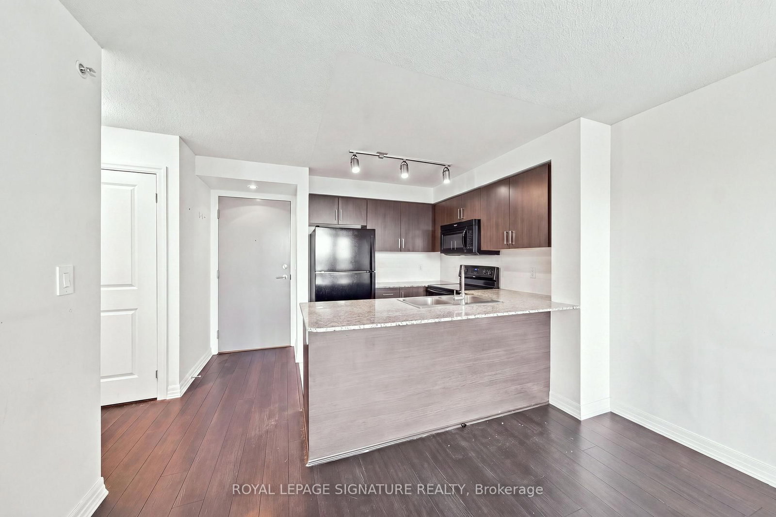 80 Esther Lorrie Drive • #417 • Toronto, ON photo 5