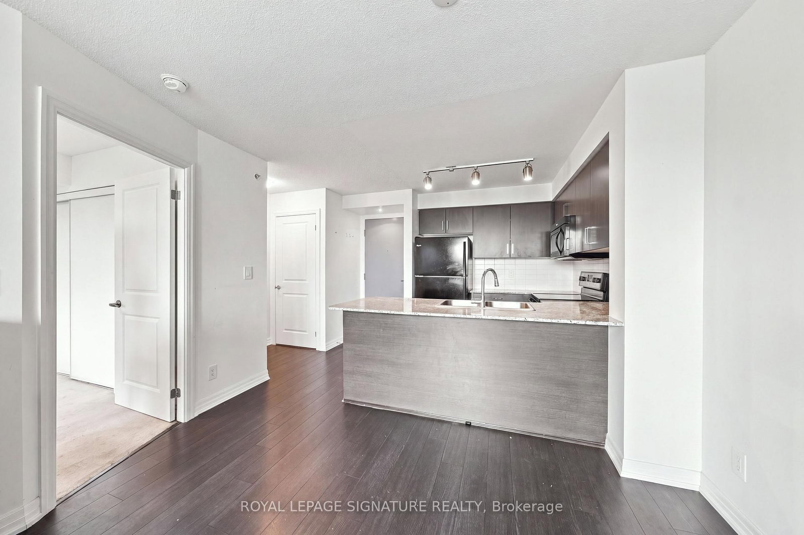 80 Esther Lorrie Drive • #417 • Toronto, ON photo 7