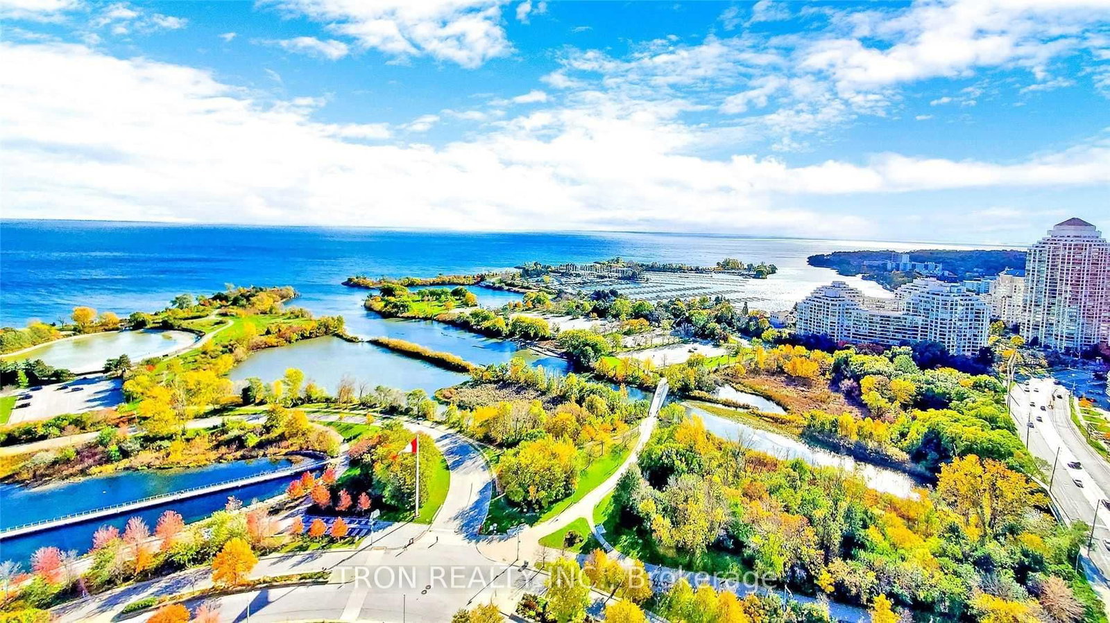30 Shore Breeze Drive • #2621 • Toronto, ON photo 14
