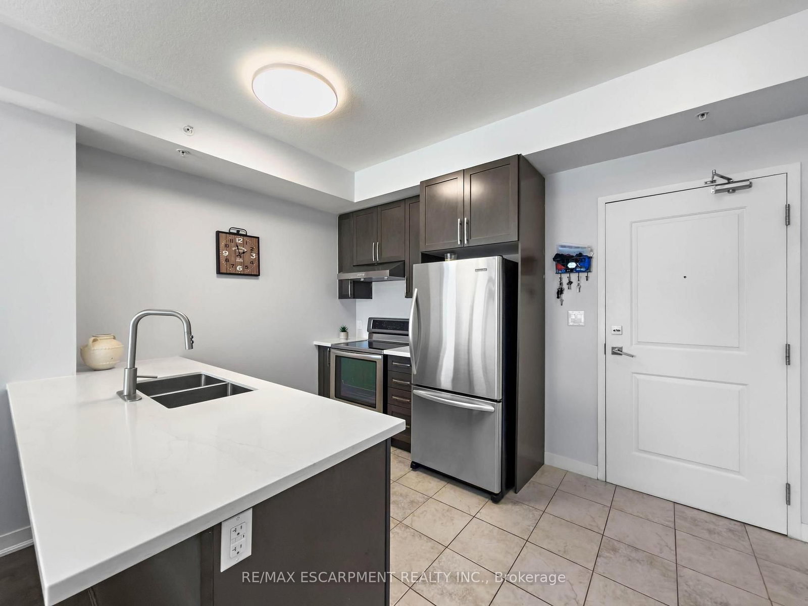 5010 Corporate Drive • #109 • Burlington, ON photo 14