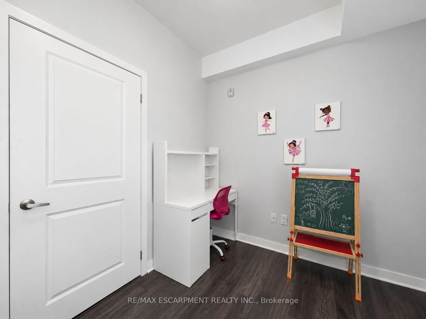 5010 Corporate Drive • #109 • Burlington, ON photo 27